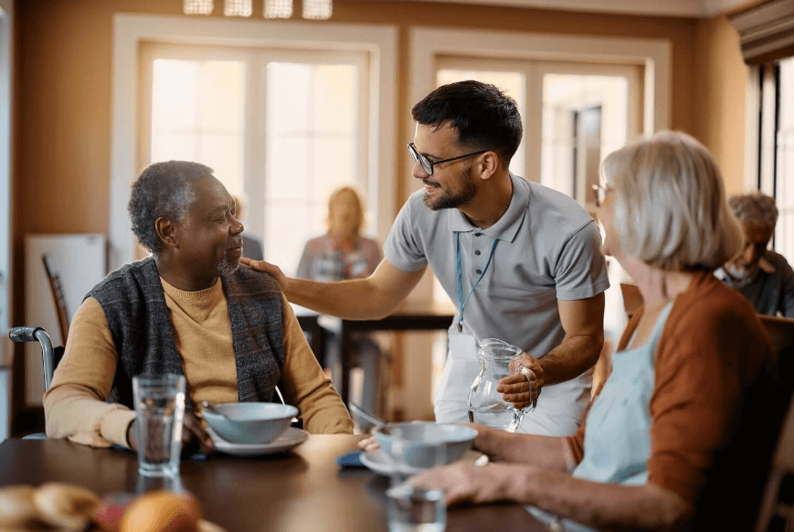 Building Stronger Senior Communities: A Guide to Assisted Living